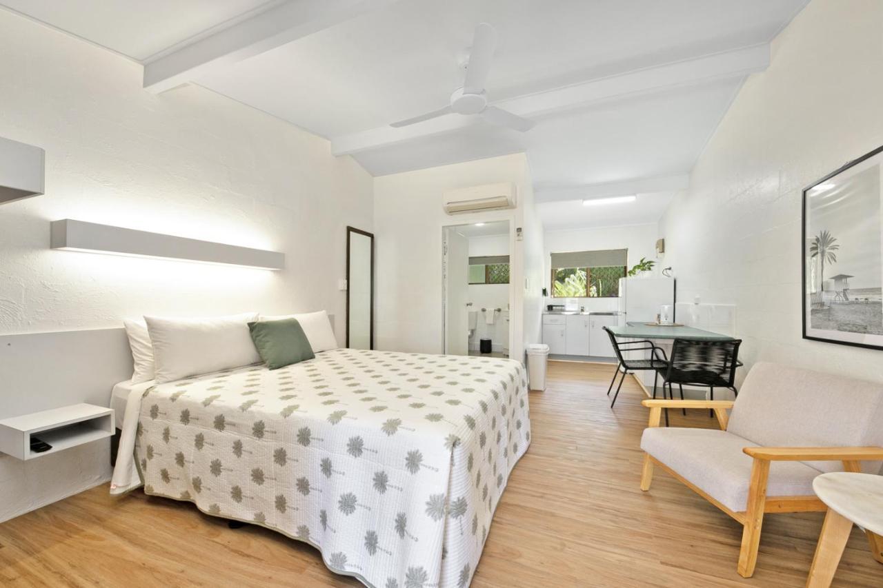 Kinka Palms Motel Yeppoon Kültér fotó