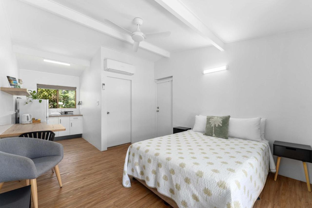 Kinka Palms Motel Yeppoon Kültér fotó