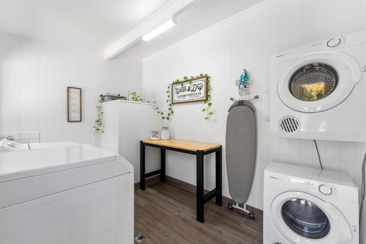 Kinka Palms Motel Yeppoon Kültér fotó